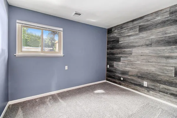 $120,000 | 742 West Kilgore Road, Unit 108, Kalamazoo, MI 49008