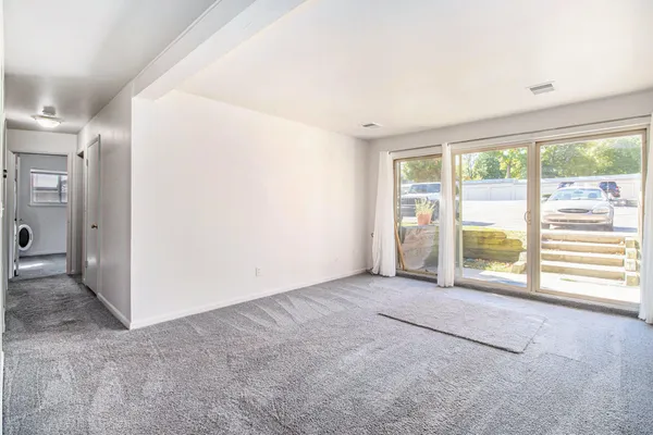 $120,000 | 742 West Kilgore Road, Unit 108, Kalamazoo, MI 49008