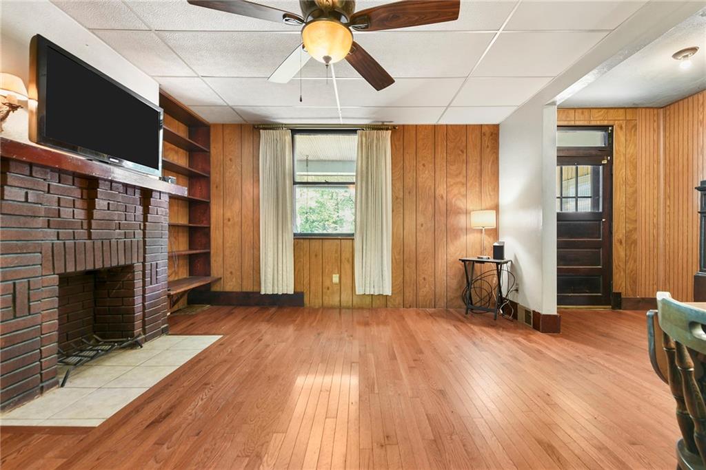 180 Provost Road Pittsburgh, PA 15234 - Photo 7 of 32