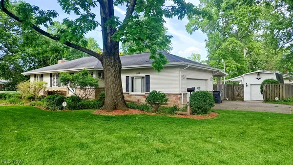 $235,000 | 4265 Carlisle Avenue, Austintown, OH 44511