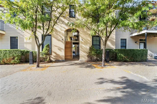 $175,000 | 3416 Hiram Street, Unit B2, St. Charles, MO 63301