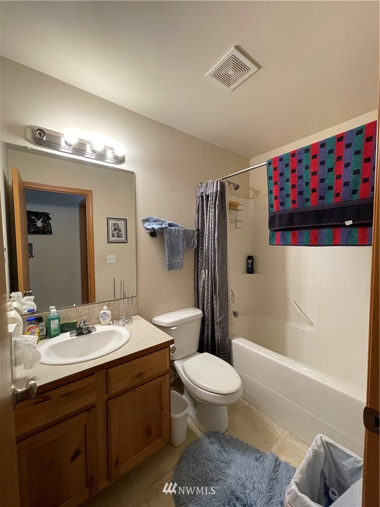 18347 121st Place Southeast Renton, WA 98058 - Photo 11 of 12 Gallery Image 11