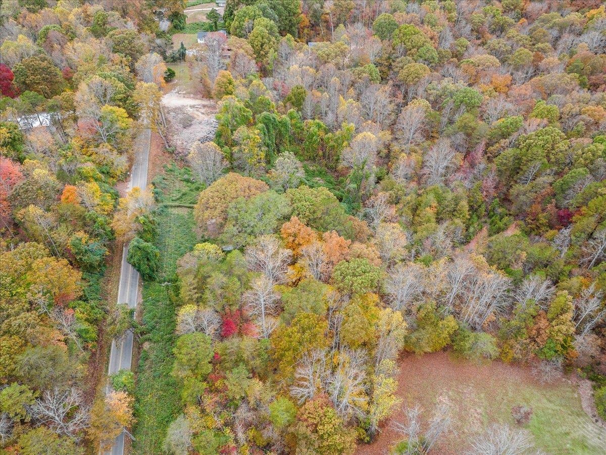 565 Hunts Bridge Road Easley, SC 29640 - Photo 2 of 10