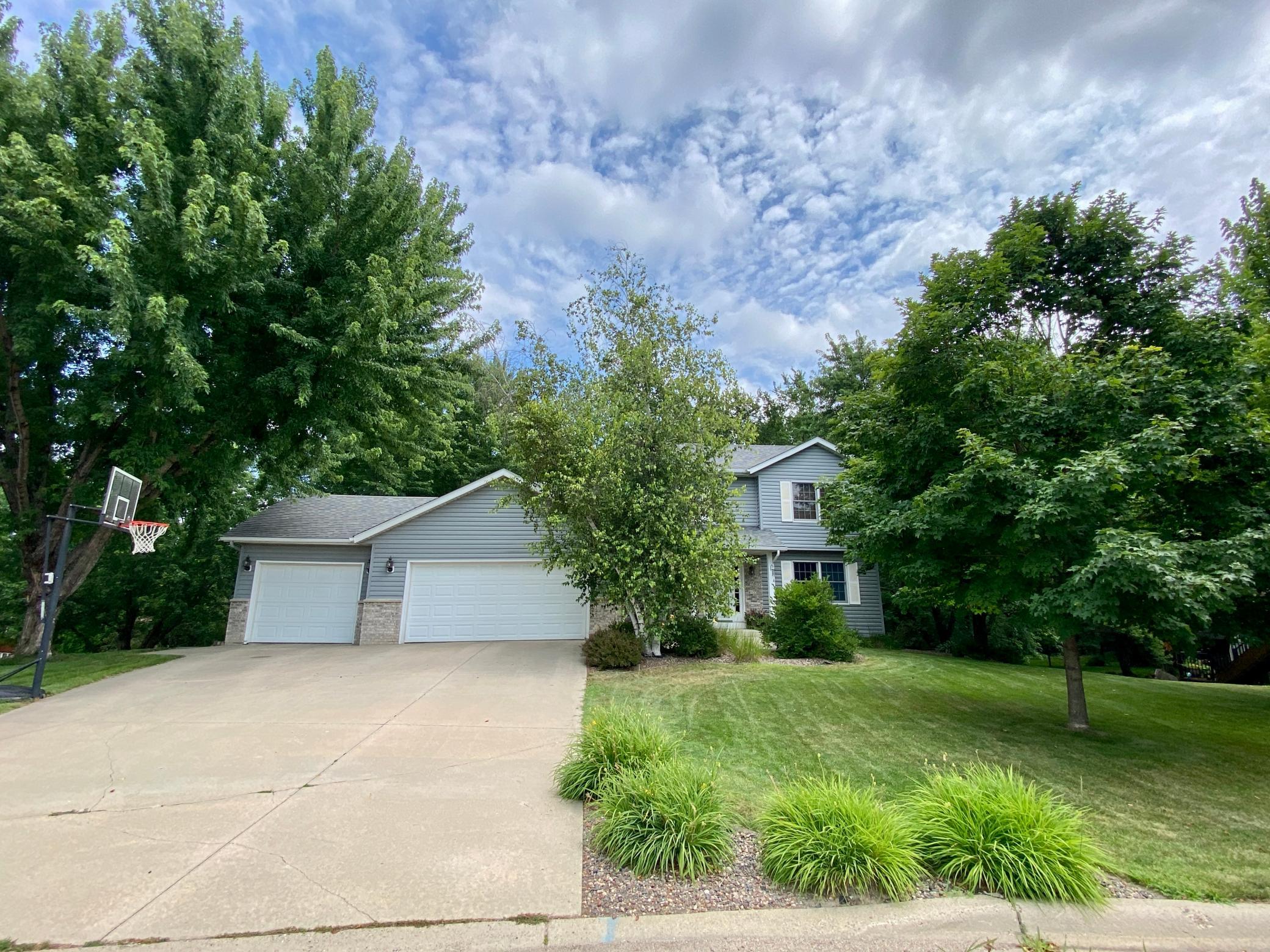 340 Perry Court Zumbrota, MN 55992 - Photo 1 of 74