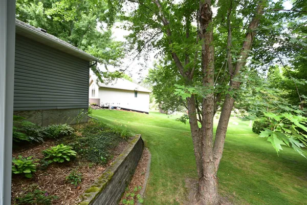 $489,900 | 340 Perry Court, Zumbrota, MN 55992