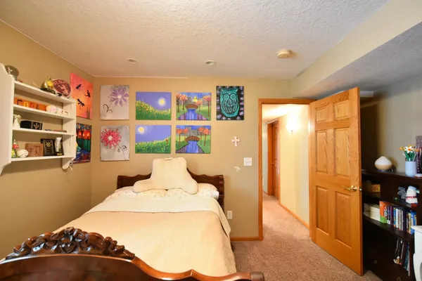 $489,900 | 340 Perry Court, Zumbrota, MN 55992
