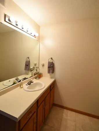 $489,900 | 340 Perry Court, Zumbrota, MN 55992