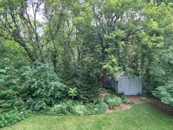 $489,900 | 340 Perry Court, Zumbrota, MN 55992