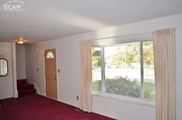 13114 Torrey Road Fenton, MI 48430 - Photo 7 of 21 21006304-6.JPG