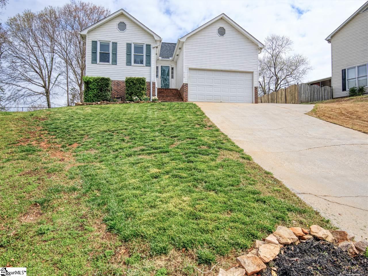 116 Cedar Ridge Lane Simpsonville, SC 29681 - Photo 1 of 24 Gallery Image 1