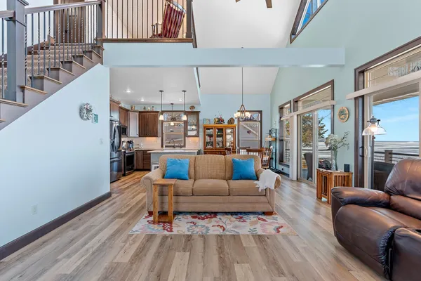 $899,900 | 4813 Edgewater Beach Road, Green Bay, WI 54311