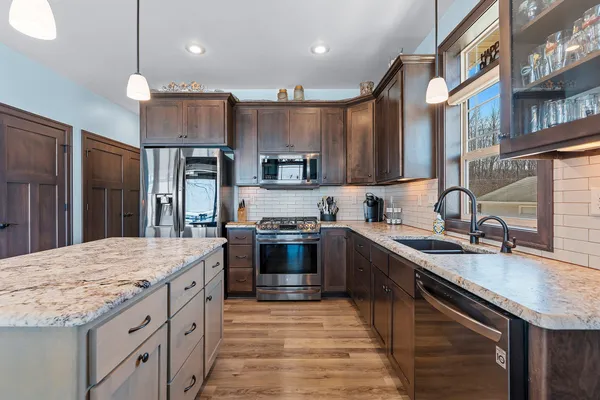 $899,900 | 4813 Edgewater Beach Road, Green Bay, WI 54311