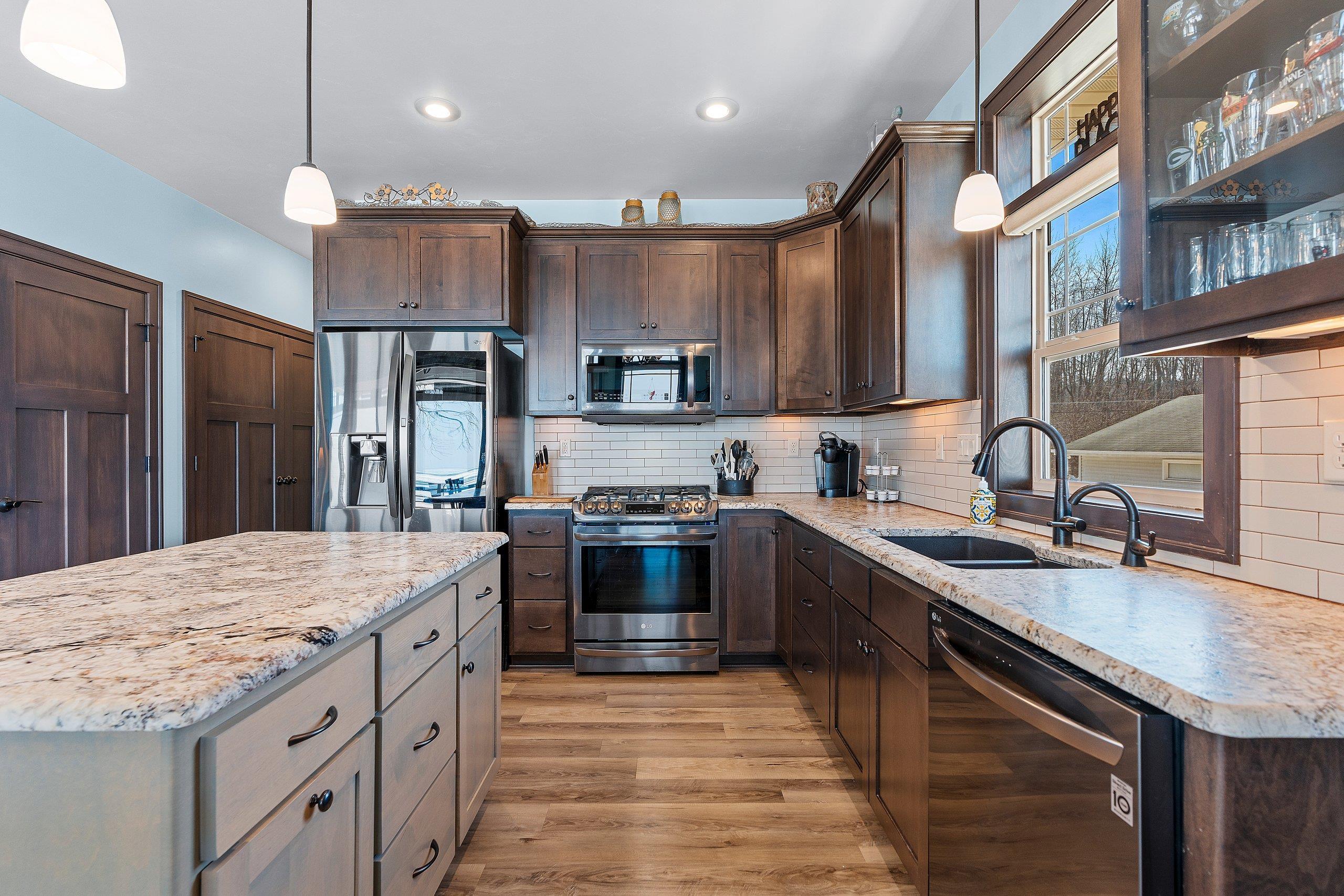 4813 Edgewater Beach Road Green Bay, WI 54311 - Photo 19 of 86