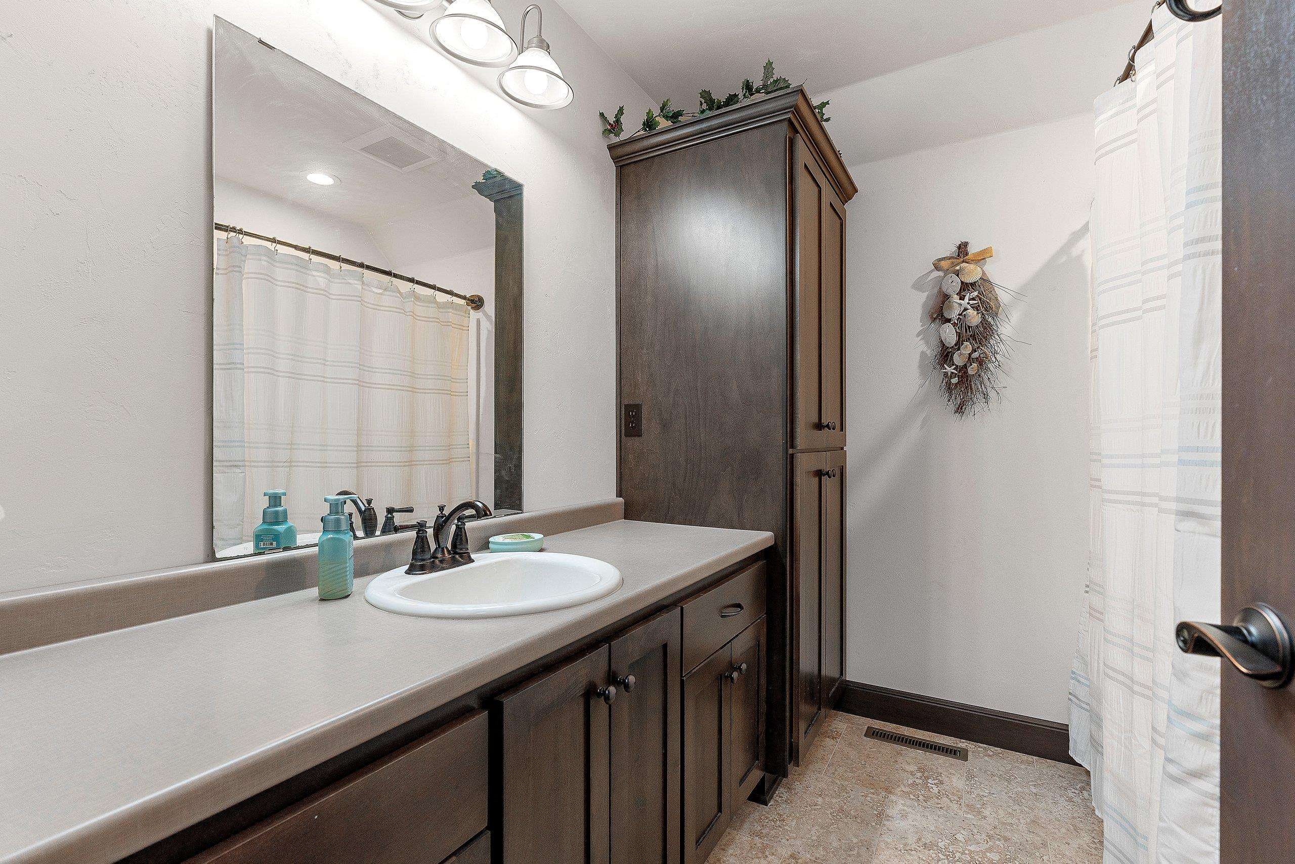 4813 Edgewater Beach Road Green Bay, WI 54311 - Photo 40 of 86