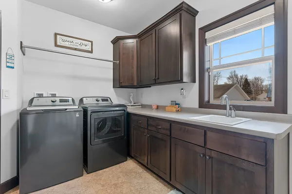 $899,900 | 4813 Edgewater Beach Road, Green Bay, WI 54311