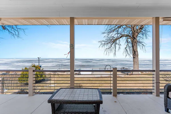 $899,900 | 4813 Edgewater Beach Road, Green Bay, WI 54311