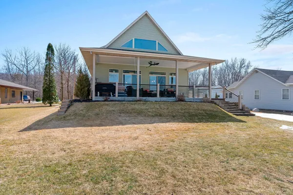 $899,900 | 4813 Edgewater Beach Road, Green Bay, WI 54311