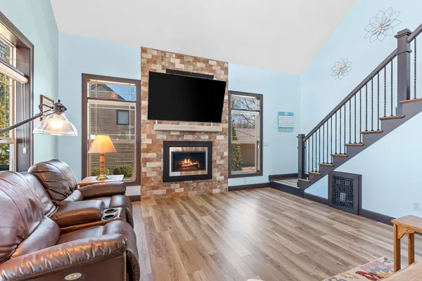 $899,900 | 4813 Edgewater Beach Road, Green Bay, WI 54311
