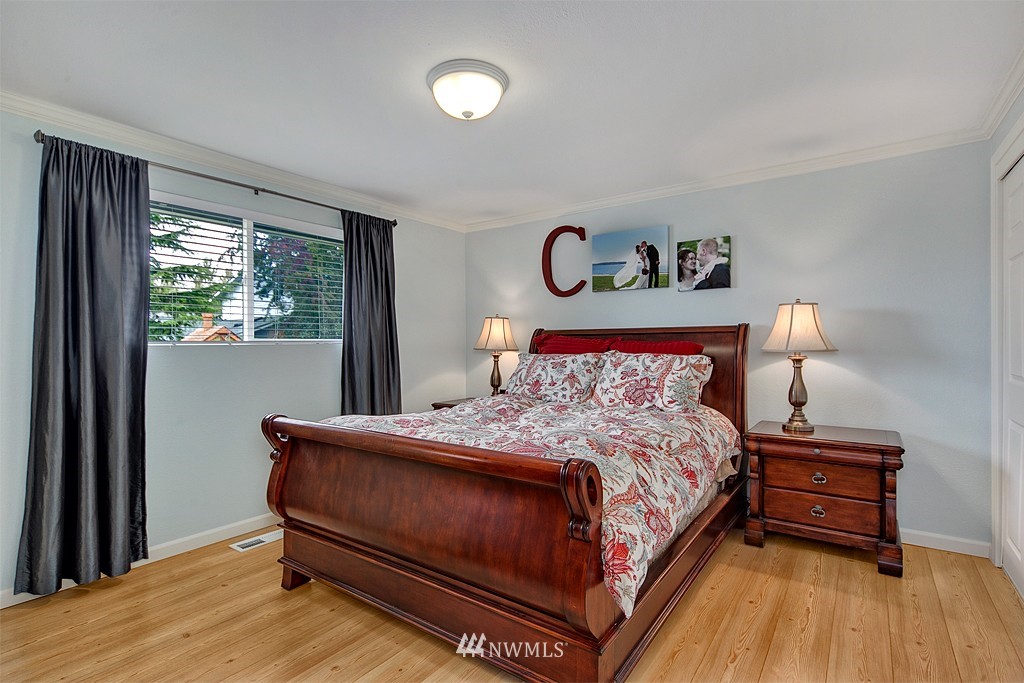 1004 South 31st Court Renton, WA 98055 - Photo 11 of 23 Gallery Image 11