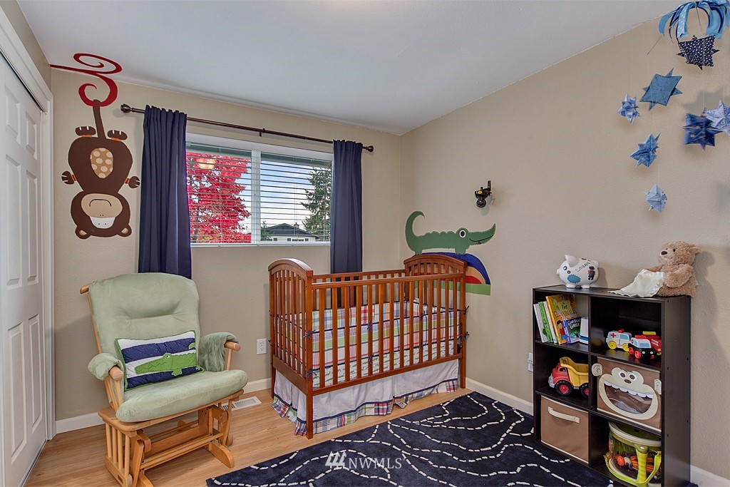 1004 South 31st Court Renton, WA 98055 - Photo 12 of 23 Gallery Image 12