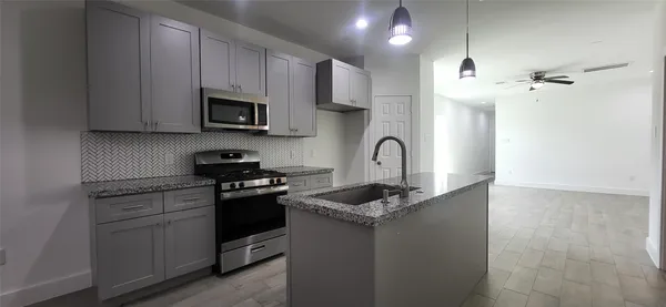 $2,200 | 8308 Prairie View Drive, Houston, TX 77088