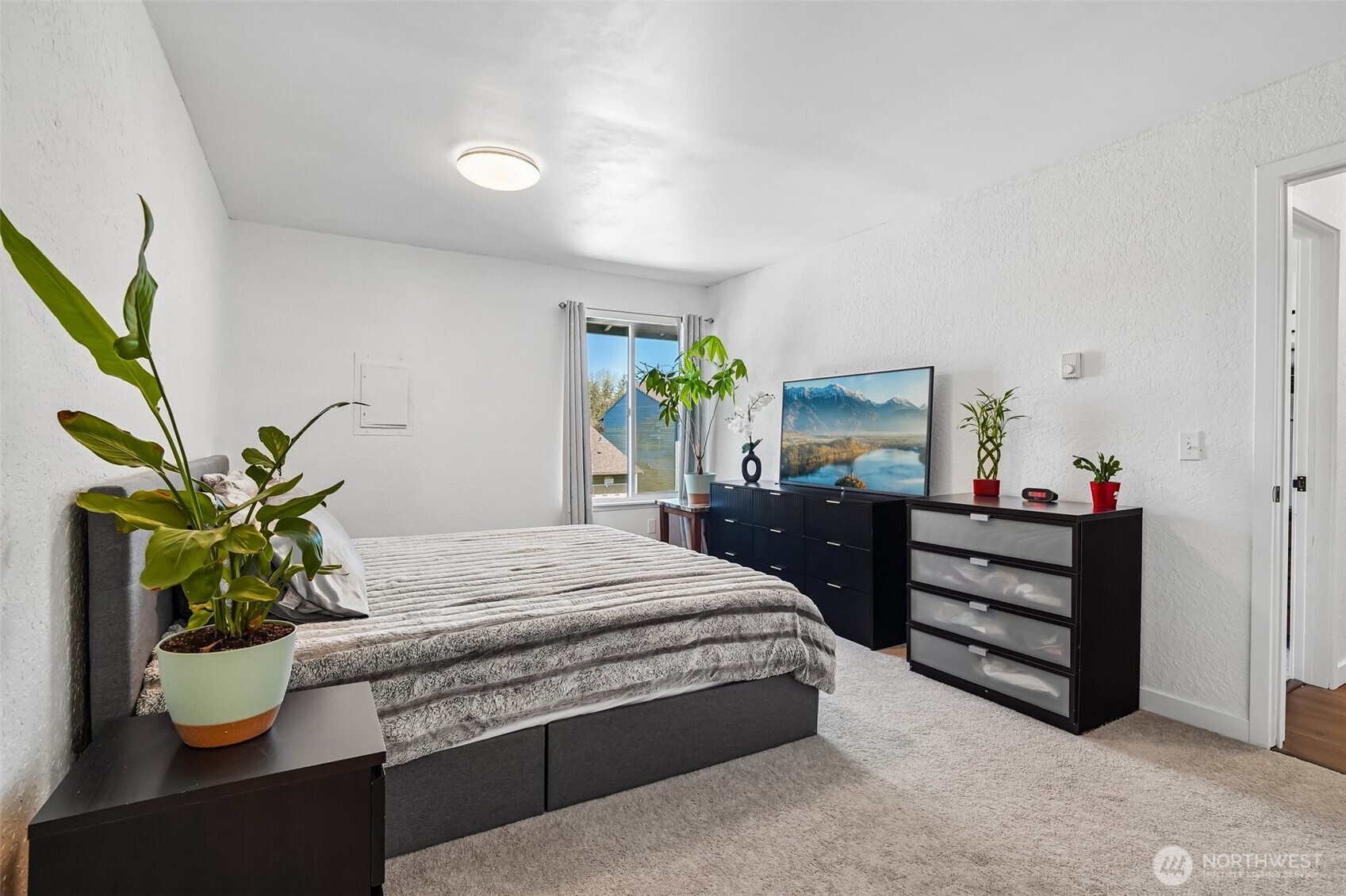14401 Southeast Petrovitsky Road, Unit D205 Renton, WA 98058 - Photo 18 of 32