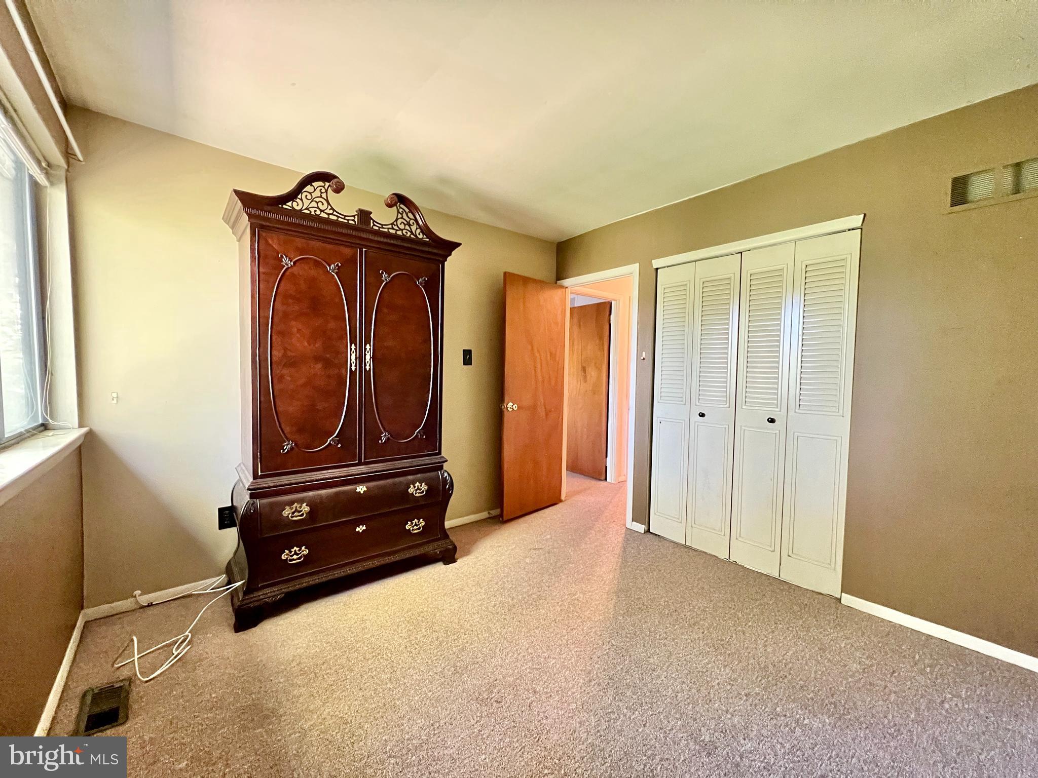 22 Fitzwatertown Road, Unit D8 Willow Grove, PA 19090 - Photo 20 of 34 2nd bedroom
