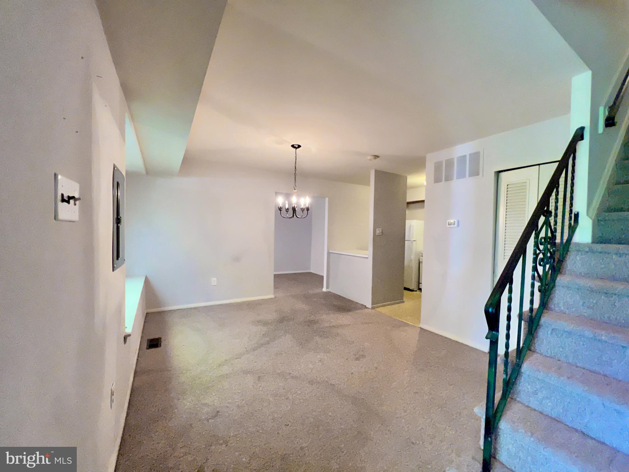 22 Fitzwatertown Road, Unit D8 Willow Grove, PA 19090 - Photo 8 of 34 Dining room