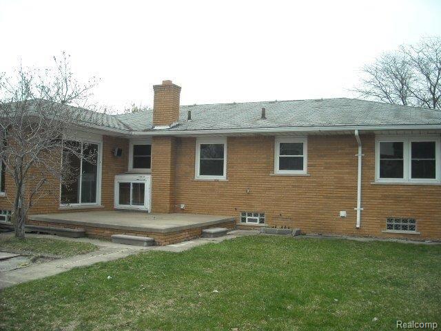 11272 Afton Road Southgate, MI 48195 - Photo 18 of 18 11272 Afton back spring