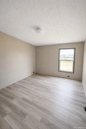 $240,000 | 401 Ala Blanca Drive, Lytle, TX 78052