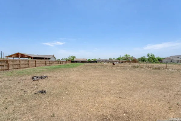 $240,000 | 401 Ala Blanca Drive, Lytle, TX 78052