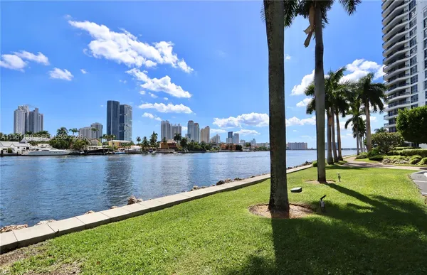 $2,000 | 3575 Mystic Pointe Drive, Aventura, FL 33180