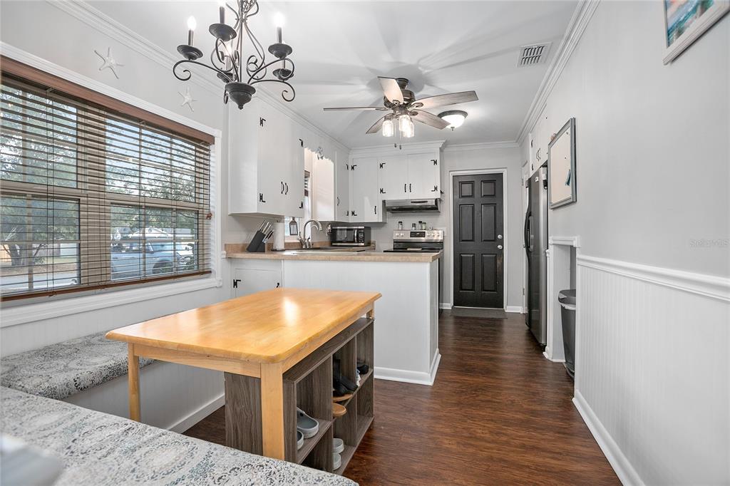 2448 Dartmouth Road Deland, FL 32724 - Photo 5 of 24