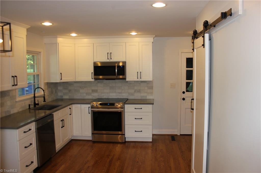 1231 Pinebluff Road Winston-Salem, NC 27103 - Photo 8 of 39 Gallery Image 8