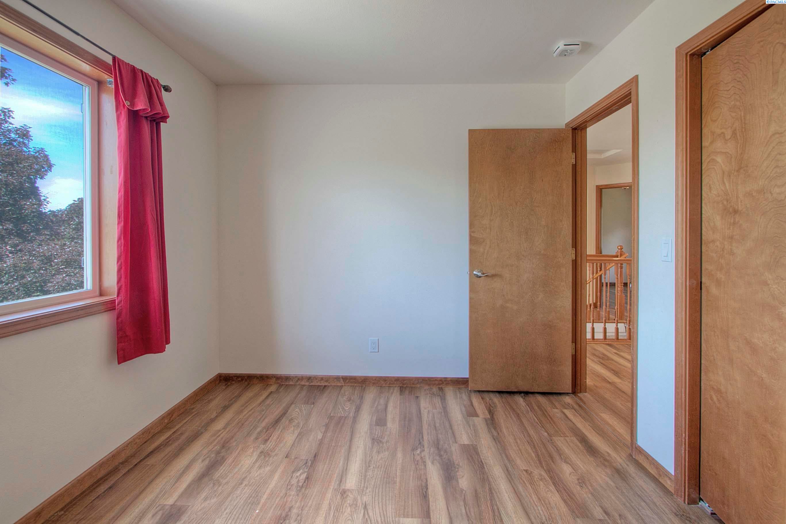 4004 South Bermuda Road Kennewick, WA 99338 - Photo 27 of 43 Gallery Image 27