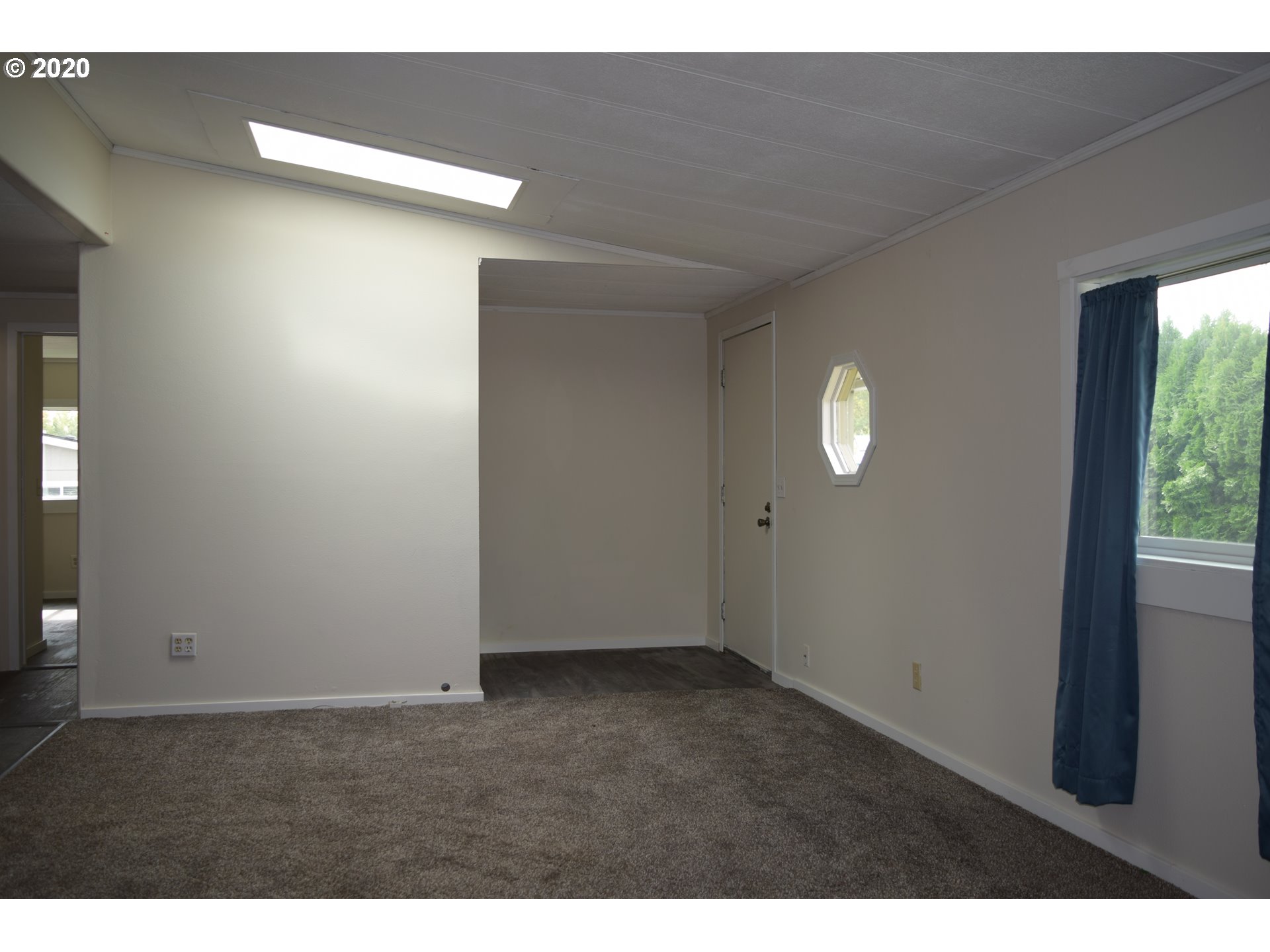 15116 Southeast 122nd Avenue, Unit 58 Clackamas, OR 97015 - Photo 6 of 20