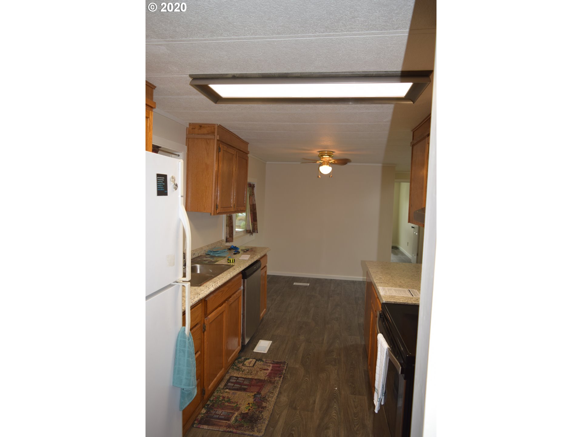 15116 Southeast 122nd Avenue, Unit 58 Clackamas, OR 97015 - Photo 9 of 20