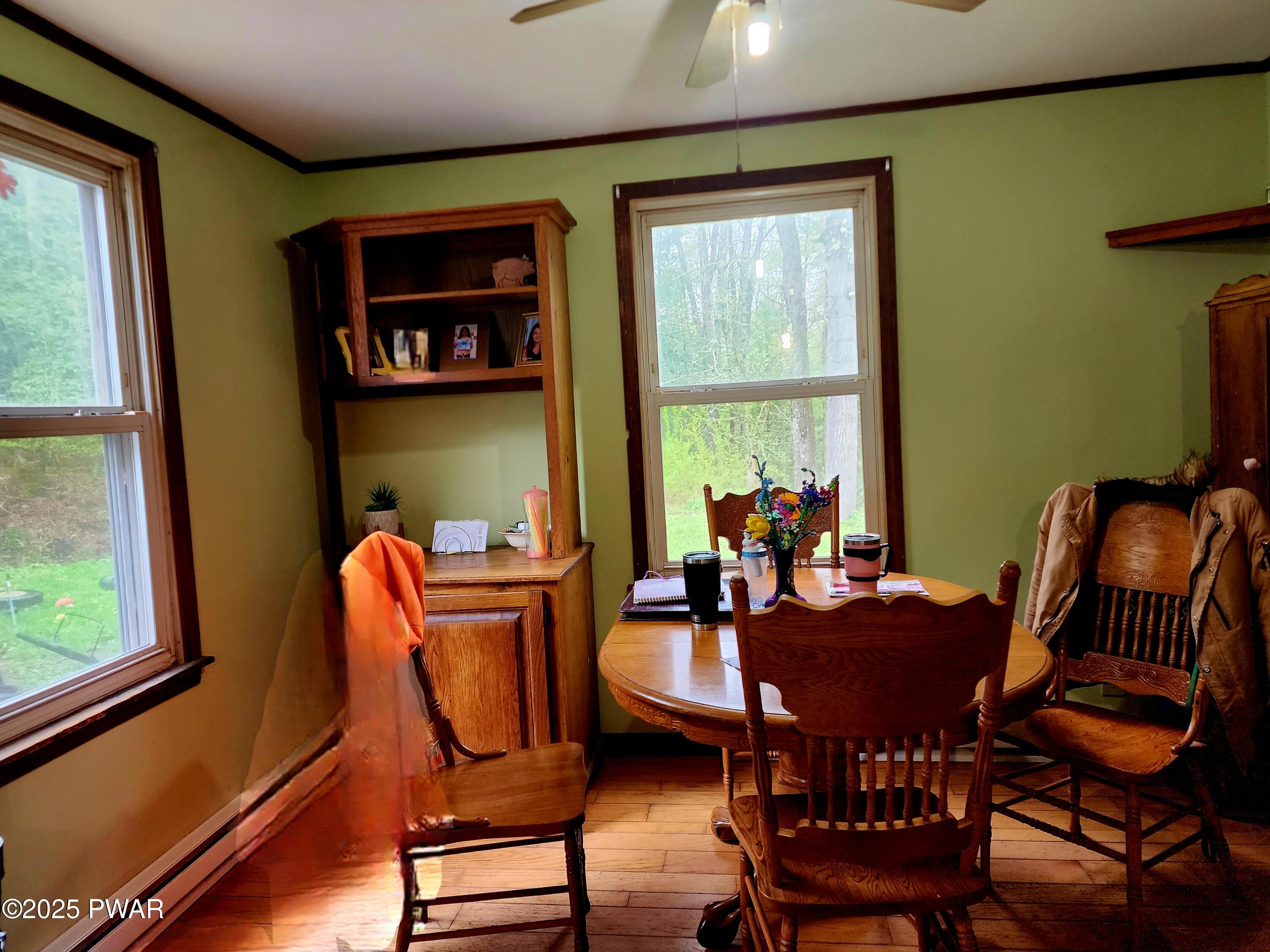 134 Greeley Lake Road Greeley, PA 18425 - Photo 5 of 21 Eating area