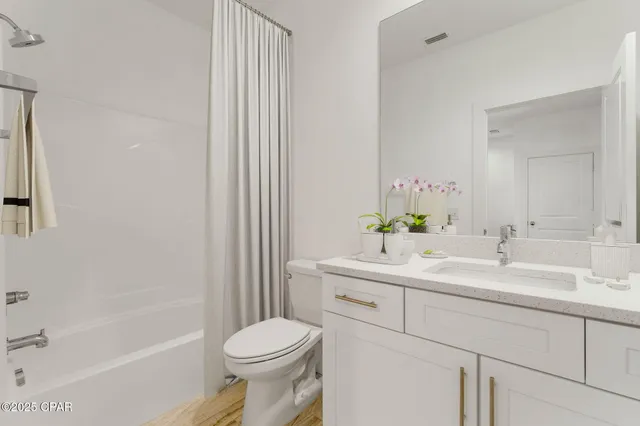 $1,995 | 7025 Patronis Drive, Panama City, FL 32408