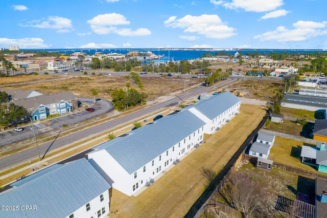 $1,995 | 7025 Patronis Drive, Panama City, FL 32408