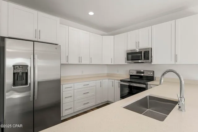 $1,995 | 7025 Patronis Drive, Panama City, FL 32408