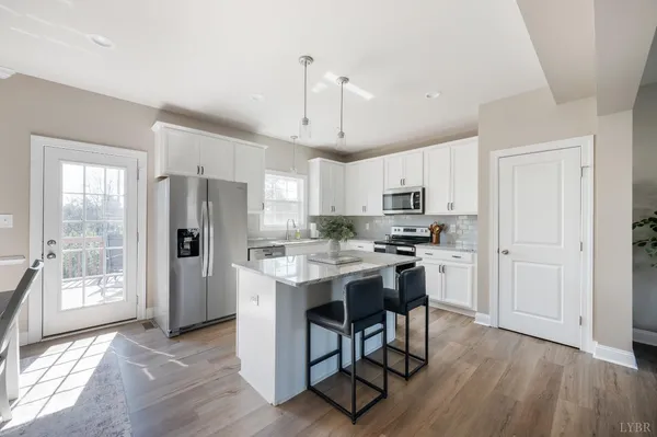 $439,900 | 1110 Lochwood Hl Drive, Goode, VA 24556