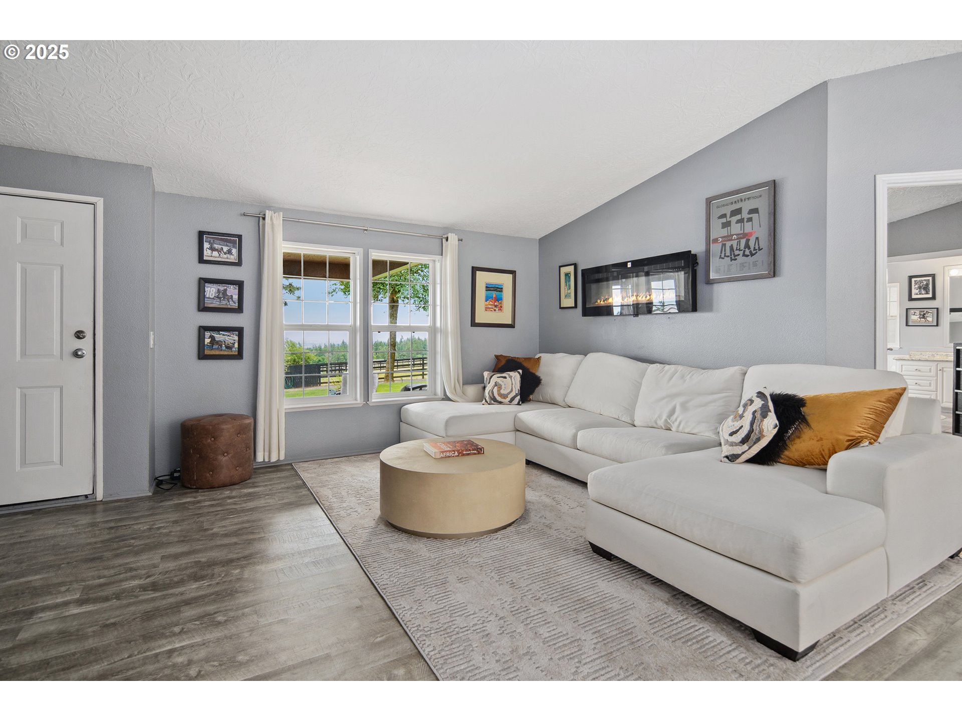34680 Northeast Kramien Road Newberg, OR 97132 - Photo 25 of 40 a living room with furniture and a large window