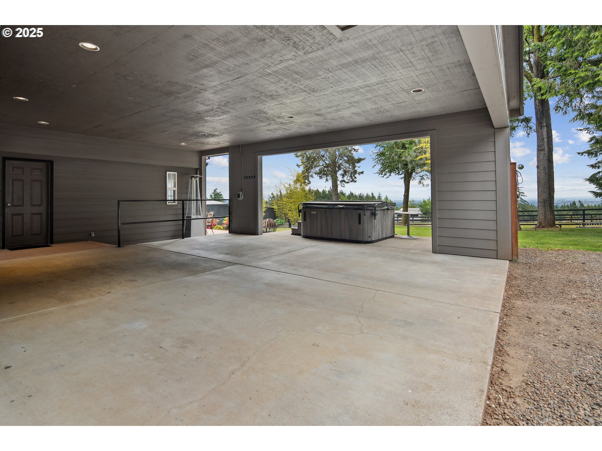 34680 Northeast Kramien Road Newberg, OR 97132 - Photo 38 of 40 a view of lobby with furniture and a potted plant