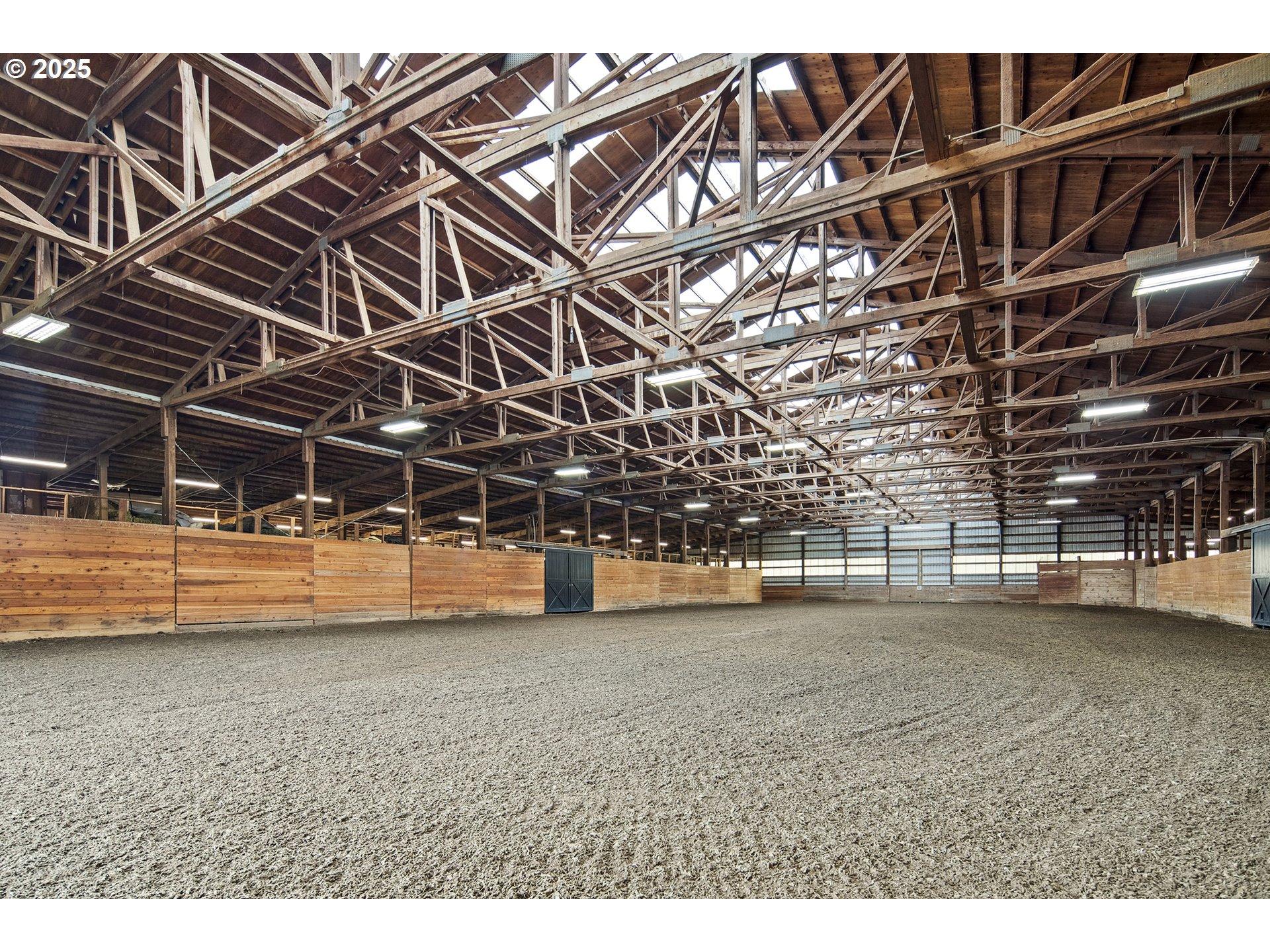 34680 Northeast Kramien Road Newberg, OR 97132 - Photo 10 of 40 a view of an ocean