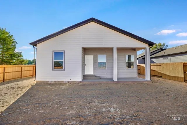 $359,999 | 1800 Poplar Street, Buhl, ID 83316