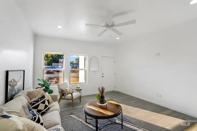 $359,999 | 1800 Poplar Street, Buhl, ID 83316