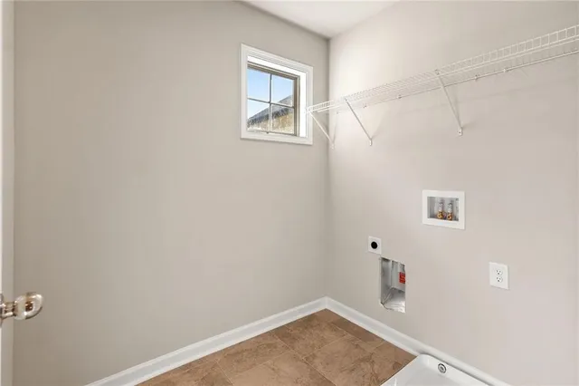 $2,295 | 181 Dewey Road, Unit 70, Lilburn, GA 30047