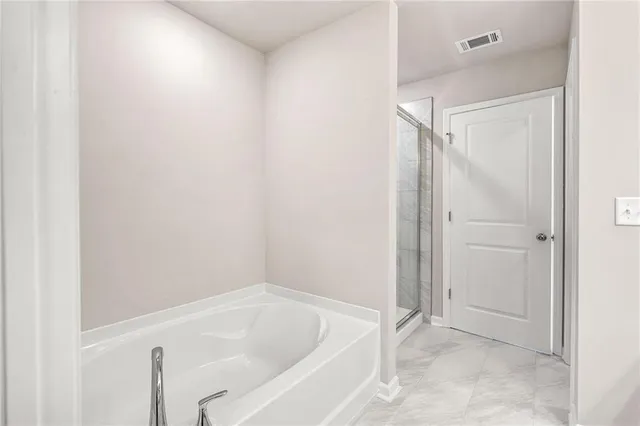 $2,295 | 181 Dewey Road, Unit 70, Lilburn, GA 30047