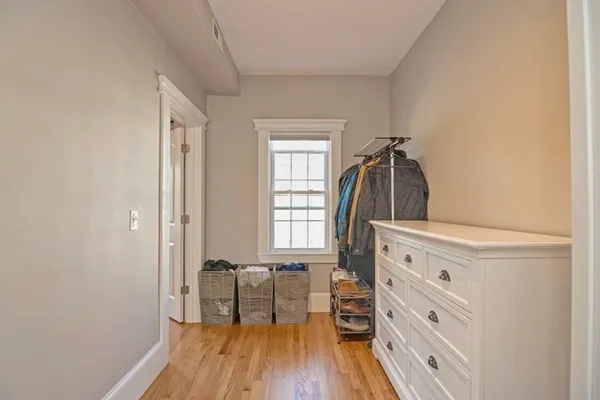 $5,000 | 651 East 6th Street, Unit 2, Boston, MA 02127